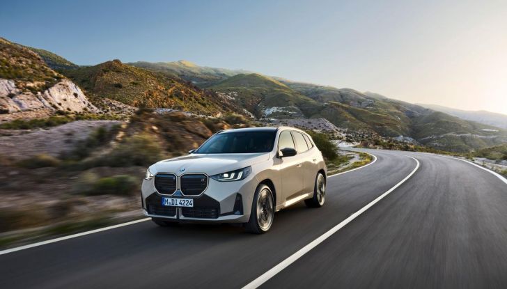 Nuovo BMW X3: caratteristiche, design, abitacolo, versioni e motori - Foto 9 di 94