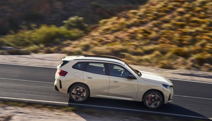 Nuovo BMW X3: caratteristiche, design, abitacolo, versioni e motori - Foto 22 di 94