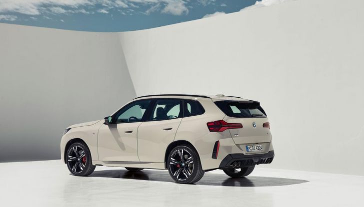 Nuovo BMW X3: caratteristiche, design, abitacolo, versioni e motori - Foto 70 di 94