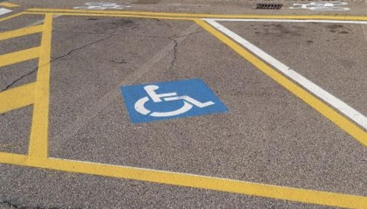 Multa parcheggio disabili: regole e sanzioni nel 2024 - Foto 5 di 11