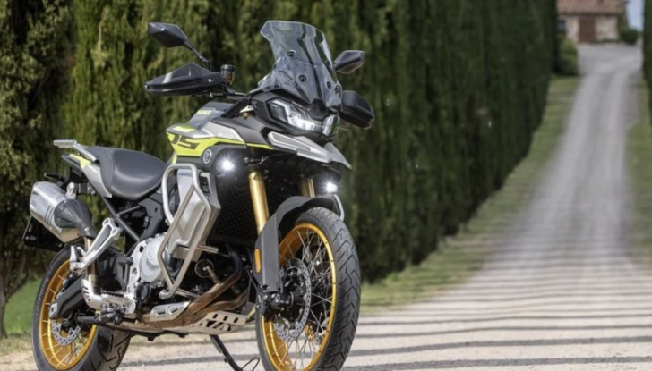 Voge Valico 900DSX: caratteristiche tecniche, colori e prezzi - Foto 1 di 13