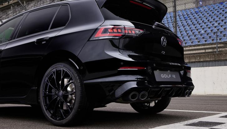 Volkswagen Golf R 2024