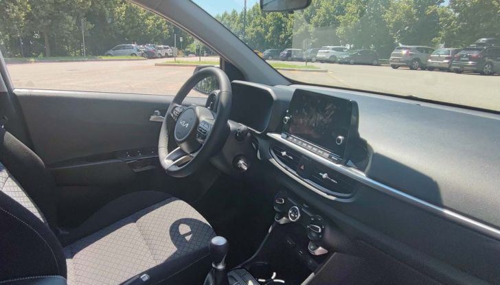 Kia Picanto 2024: prova su strada, consumi e prezzi della city car sudcoreana - Foto 10 di 20