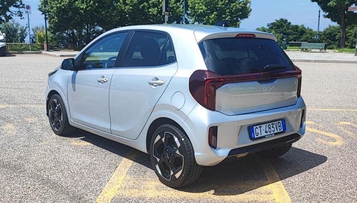 Kia Picanto 2024: prova su strada, consumi e prezzi della city car sudcoreana - Foto 16 di 20