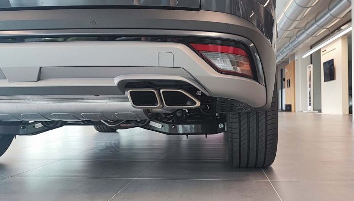 Hyundai Tucson 2024: prova su strada del SUV C in versione Full-Hybrid - Foto 23 di 35