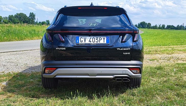 Hyundai Tucson 2024: prova su strada del SUV C in versione Full-Hybrid - Foto 7 di 35