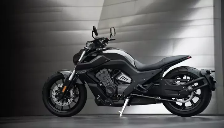 Benda LFC 700, una nuova super cruiser alla conquista del mercato - Foto 3 di 10