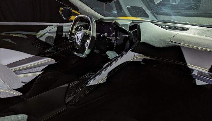 Chevrolet Corvette ZR1 2025: caratteristiche, design, abitacolo, motore, prestazioni e versioni - Foto 40 di 99