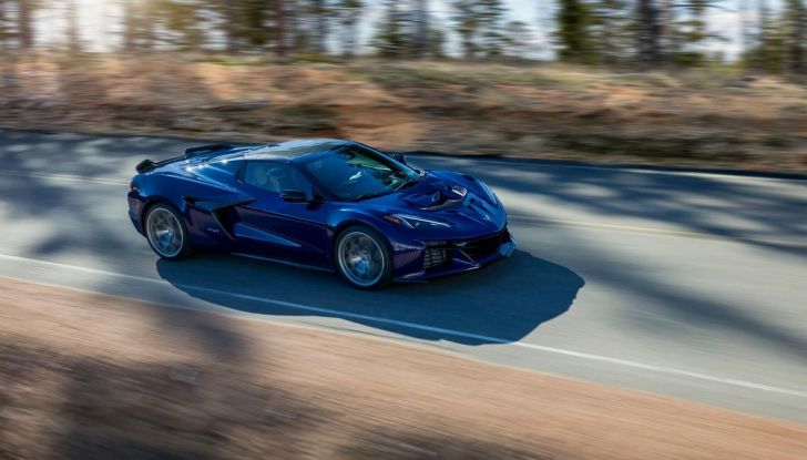Chevrolet Corvette ZR1 2025: caratteristiche, design, abitacolo, motore, prestazioni e versioni - Foto 8 di 99