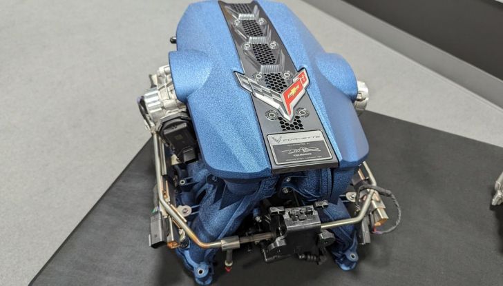 Chevrolet Corvette ZR1 2025: caratteristiche, design, abitacolo, motore, prestazioni e versioni - Foto 96 di 99