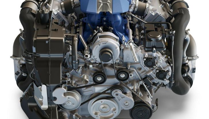 Chevrolet Corvette ZR1 2025: caratteristiche, design, abitacolo, motore, prestazioni e versioni - Foto 5 di 99