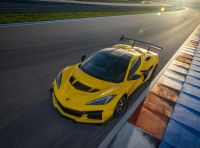 Chevrolet Corvette ZR1 2025: caratteristiche, design, abitacolo, motore, prestazioni e versioni