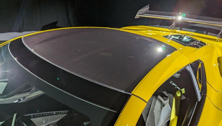 Chevrolet Corvette ZR1 2025: caratteristiche, design, abitacolo, motore, prestazioni e versioni - Foto 46 di 99