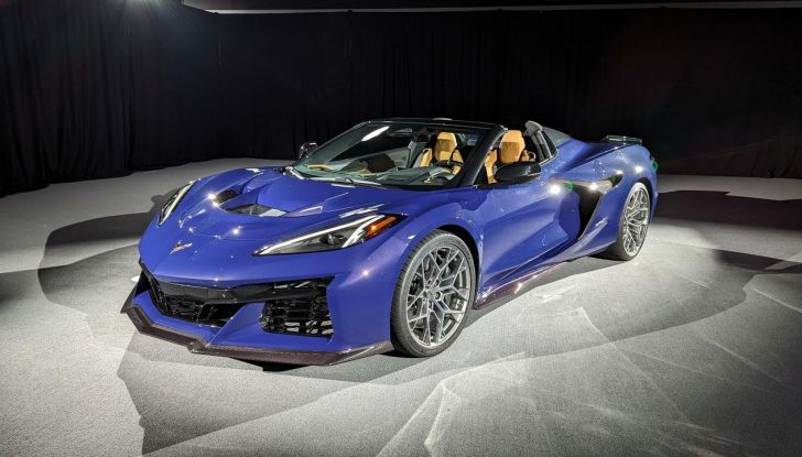 Chevrolet Corvette ZR1 2025: caratteristiche, design, abitacolo, motore, prestazioni e versioni - Foto 65 di 99