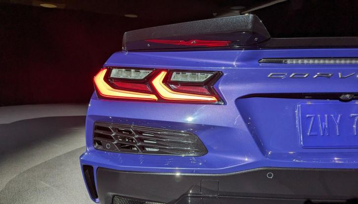 Chevrolet Corvette ZR1 2025: caratteristiche, design, abitacolo, motore, prestazioni e versioni - Foto 58 di 99
