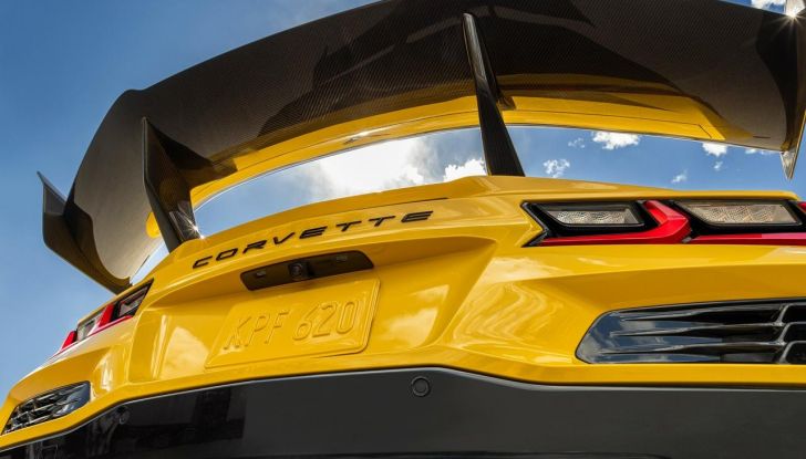 Chevrolet Corvette ZR1 2025: caratteristiche, design, abitacolo, motore, prestazioni e versioni - Foto 18 di 99