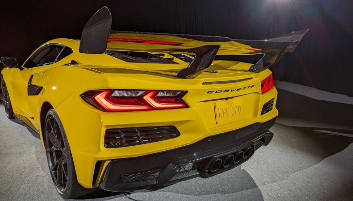 Chevrolet Corvette ZR1 2025: caratteristiche, design, abitacolo, motore, prestazioni e versioni - Foto 31 di 99