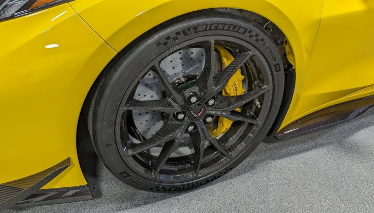 Chevrolet Corvette ZR1 2025: caratteristiche, design, abitacolo, motore, prestazioni e versioni - Foto 82 di 99