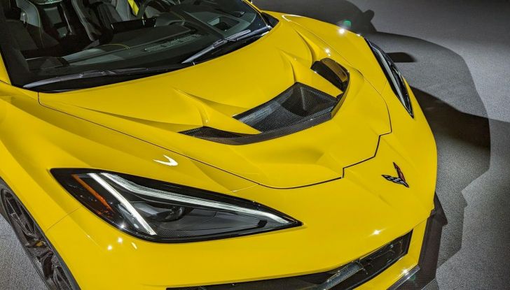 Chevrolet Corvette ZR1 2025: caratteristiche, design, abitacolo, motore, prestazioni e versioni - Foto 38 di 99