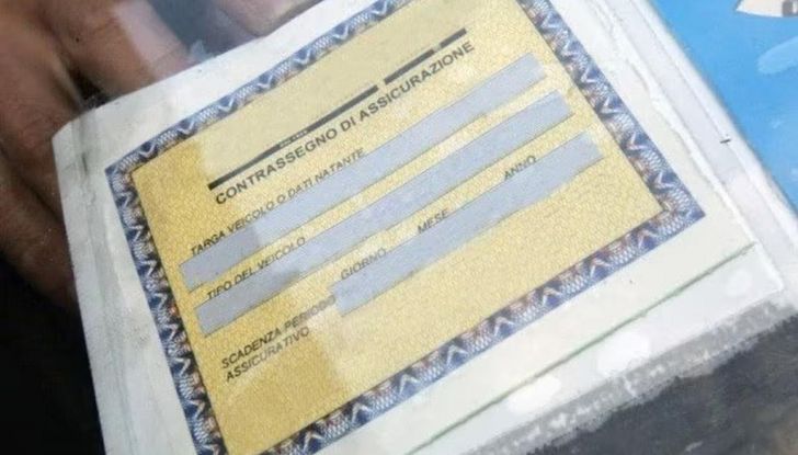 Controllo assicurazione auto: verifica della copertura RCA 2024 - Foto 2 di 12