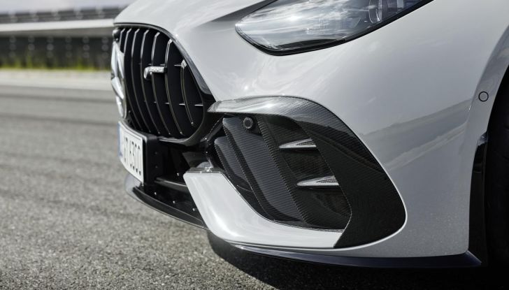 Mercedes-AMG GT 63 Pro: caratteristiche, design, motore e prestazioni - Foto 31 di 37