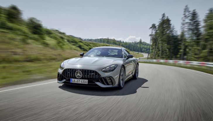Mercedes-AMG GT 63 Pro: caratteristiche, design, motore e prestazioni - Foto 2 di 37
