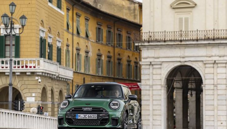 Mini Cooper S: debutta la nuova versione John Cooper Works - Foto 21 di 41