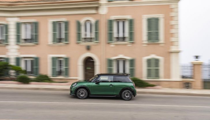 Mini Cooper S: debutta la nuova versione John Cooper Works - Foto 5 di 41