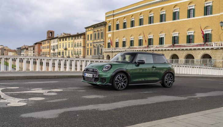 Mini Cooper S: debutta la nuova versione John Cooper Works - Foto 23 di 41
