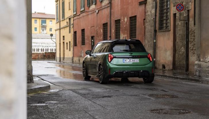 Mini Cooper S: debutta la nuova versione John Cooper Works - Foto 37 di 41