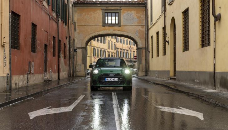 Mini Cooper S: debutta la nuova versione John Cooper Works - Foto 39 di 41