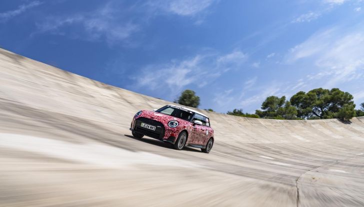 Mini John Cooper Works E: la prima JCW elettrica debutta in autunno - Foto 4 di 13