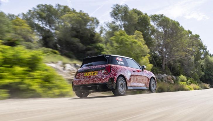 Mini John Cooper Works E: la prima JCW elettrica debutta in autunno - Foto 8 di 13