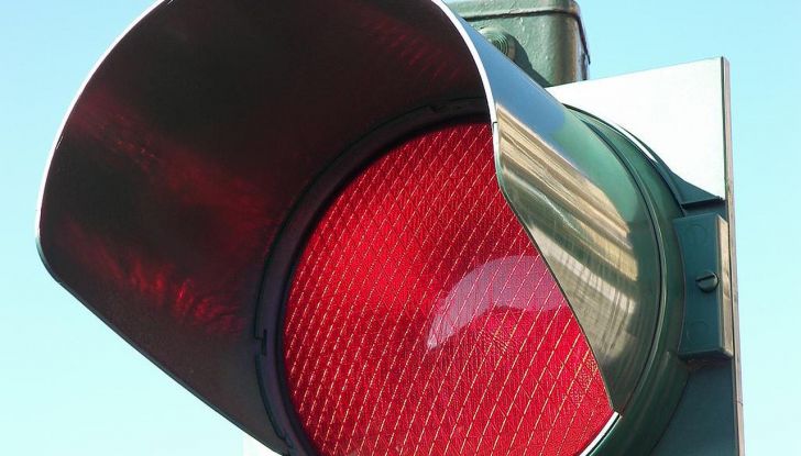 Multa semaforo rosso: cosa sapere e come fare ricorso (2024) - Foto 10 di 13