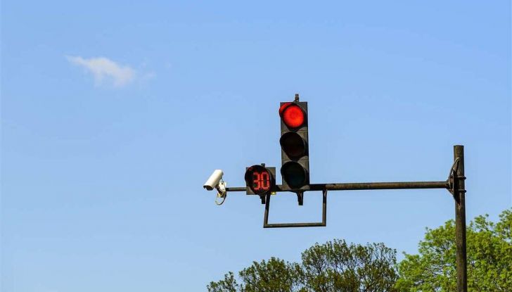 Multa semaforo rosso