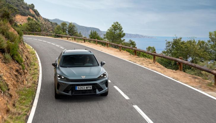 Nuova Cupra Formentor: debuttano due nuove motorizzazioni - Foto 38 di 49