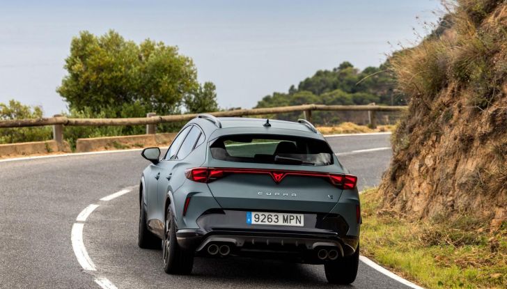 Nuova Cupra Formentor: debuttano due nuove motorizzazioni - Foto 40 di 49