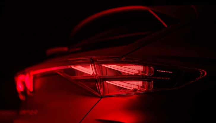 Nuova Cupra Formentor: debuttano due nuove motorizzazioni - Foto 11 di 49