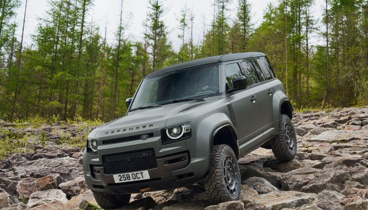 Nuova Land Rover Defender OCTA: Il SUV che ridefinisce le performance estreme! - Foto 2 di 9