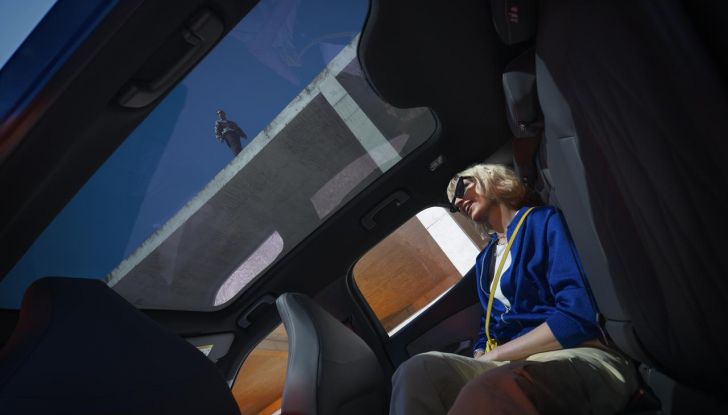 Nuova Ford Capri: caratteristiche, design, abitacolo, motori, versioni e autonomia - Foto 24 di 45