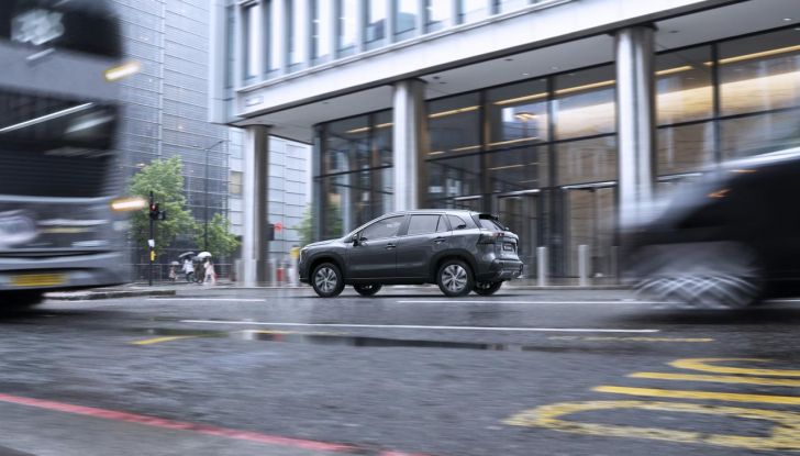 Nuova Suzuki S-Cross Hybrid: caratteristiche, dotazioni, motori, allestimenti e prezzi - Foto 6 di 23