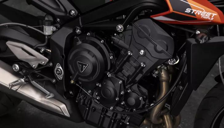 Nuova Triumph Street Triple 765 R: arriva la versione per patenti A2 - Foto 5 di 7