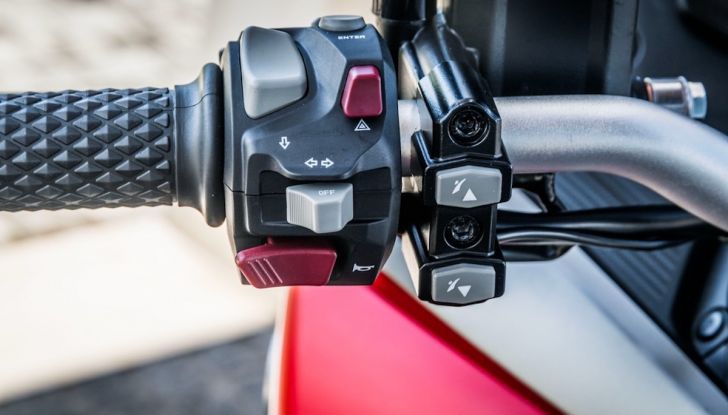 Voge Sfida SR1 ADV, lo scooter con lo spirito adventure - Foto 7 di 9