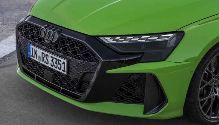 Audi RS 3 2025: caratteristiche, design, abitacolo, motore e prestazioni - Foto 12 di 18