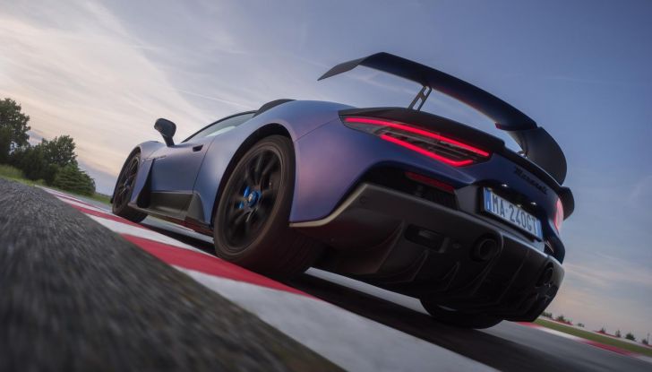 Maserati GT2 Stradale: caratteristiche, design, abitacolo, motore e prestazioni - Foto 45 di 51