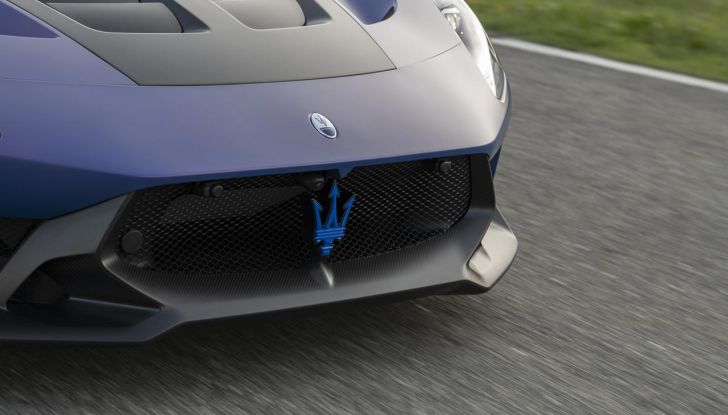 Maserati GT2 Stradale: caratteristiche, design, abitacolo, motore e prestazioni - Foto 6 di 51