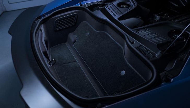 Maserati GT2 Stradale: caratteristiche, design, abitacolo, motore e prestazioni - Foto 10 di 51