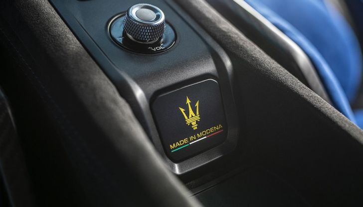 Maserati GT2 Stradale: caratteristiche, design, abitacolo, motore e prestazioni - Foto 22 di 51