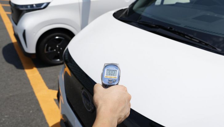 Nissan testa la vernice refrigerante sulle sue auto - Foto 52 di 60