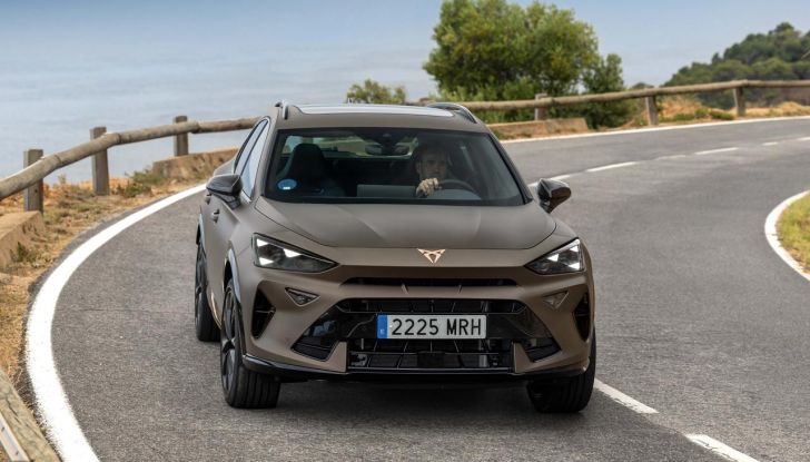 Nuova Cupra Formentor: ancora aggiornamenti per la gamma motori - Foto 15 di 44